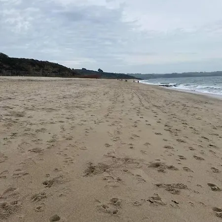 5 Mins From The Eden Project Baybreeze Apartment, Sea Views, Super Kingsize Beds *