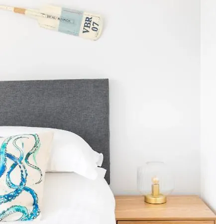 5 Mins From The Eden Project Baybreeze Apartment, Sea Views, Super Kingsize Beds 세인트오스틀